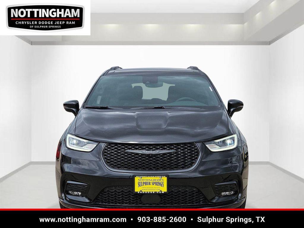 new 2026 Chrysler Pacifica car, priced at $43,669