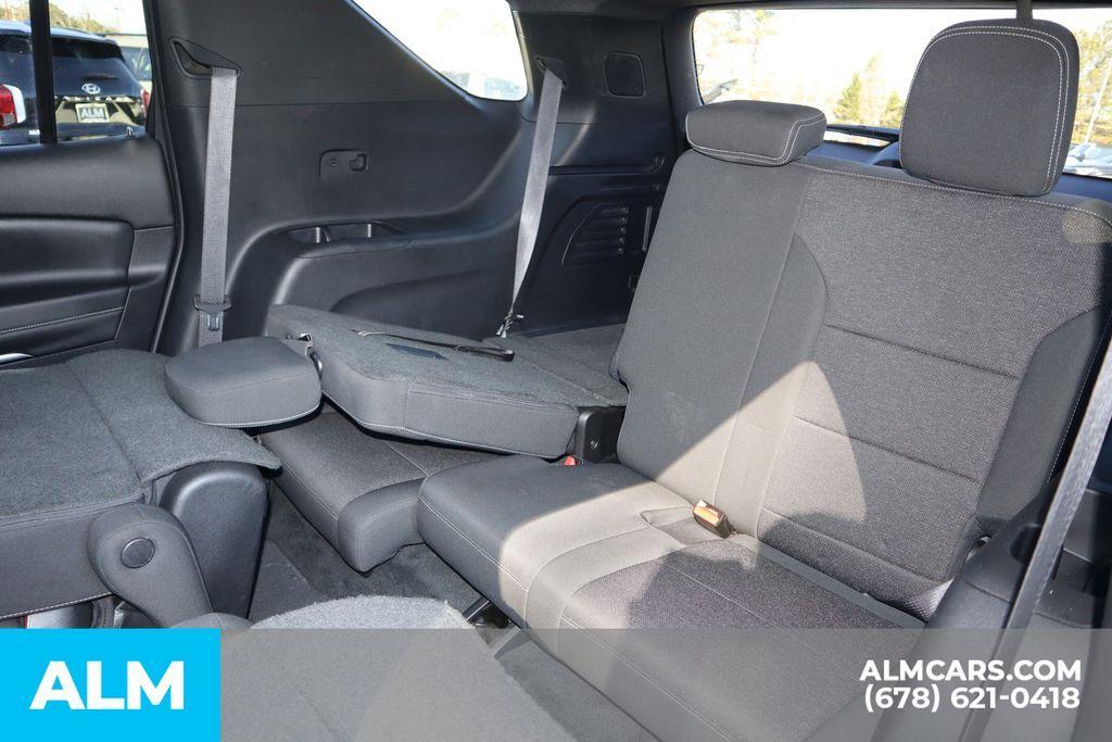 used 2024 Chevrolet Traverse car, priced at $31,420