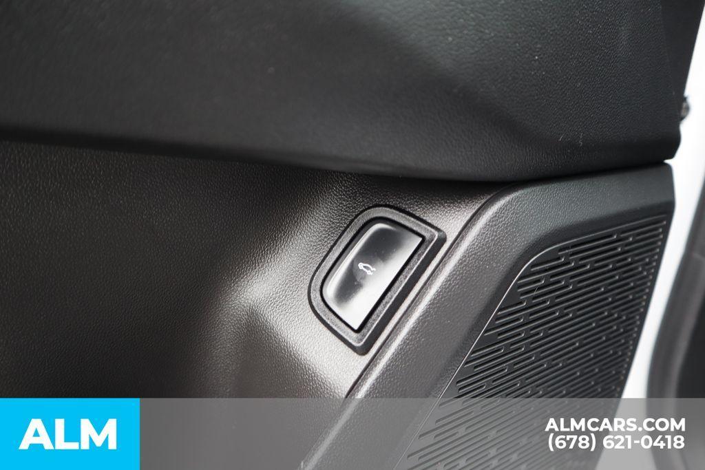 used 2025 Chevrolet Equinox car, priced at $22,420