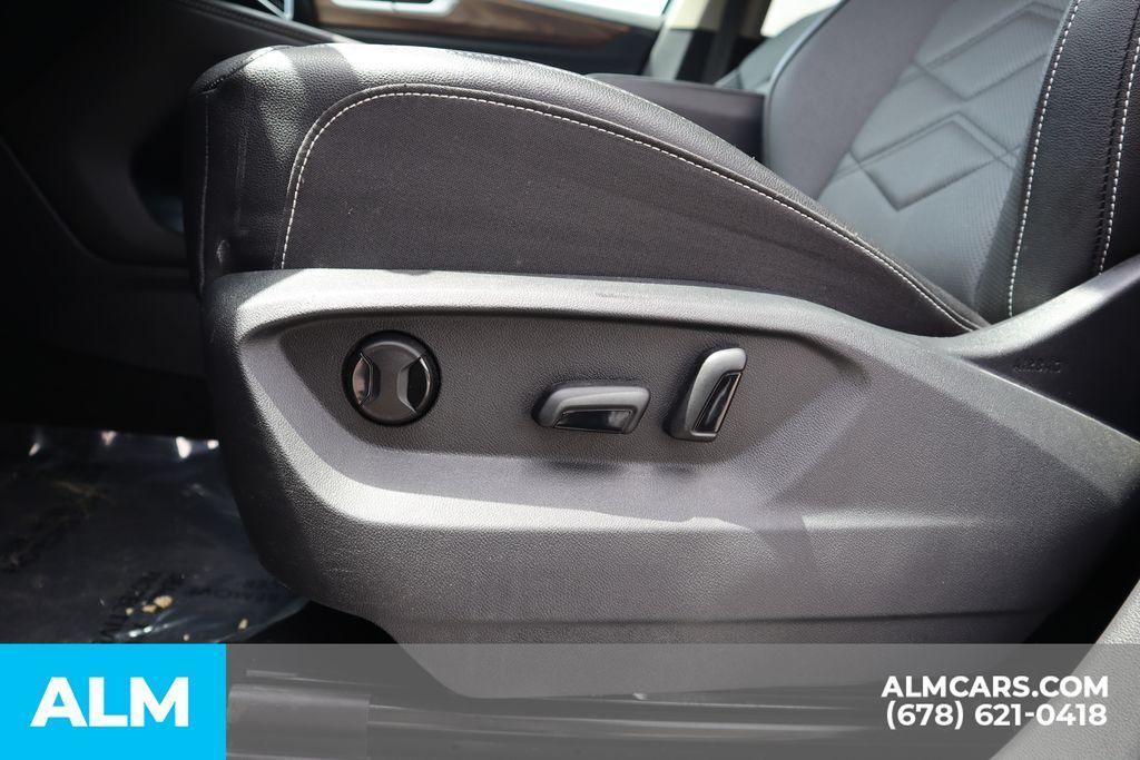 used 2025 Volkswagen Atlas car, priced at $29,920