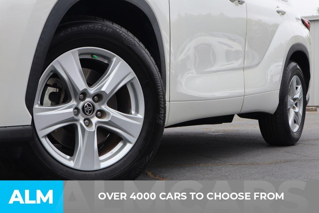 used 2020 Toyota Highlander car, priced at $22,420