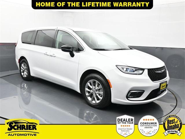 used 2024 Chrysler Pacifica car, priced at $40,398