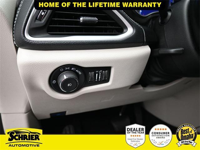 used 2024 Chrysler Pacifica car, priced at $40,398