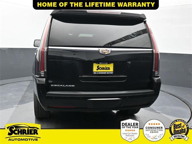 used 2020 Cadillac Escalade car, priced at $37,992