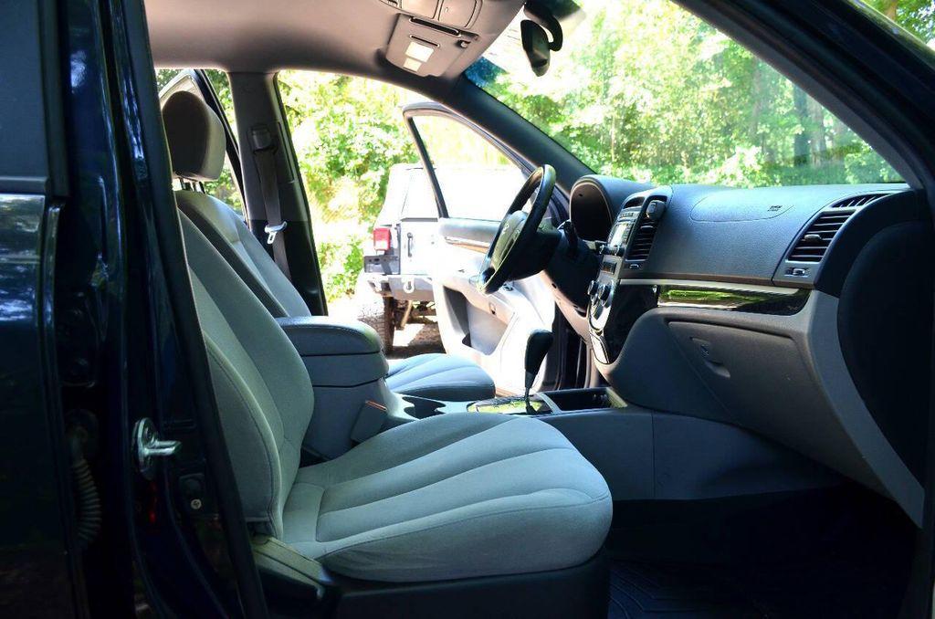 used 2009 Hyundai Santa Fe car, priced at $5,900
