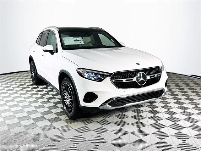 new 2026 Mercedes-Benz GLC 300 car, priced at $61,095