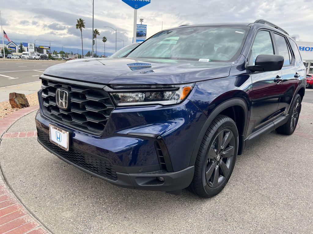new 2025 Honda Pilot car, priced at $43,795