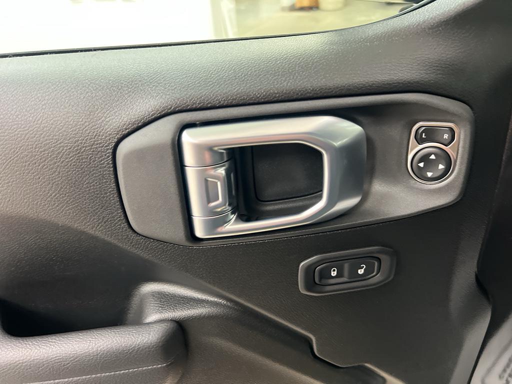 new 2026 Jeep Wrangler car, priced at $51,363