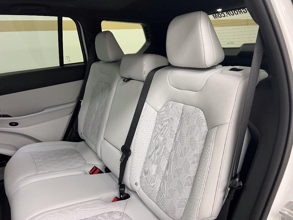 new 2026 Jeep Cherokee car, priced at $44,502