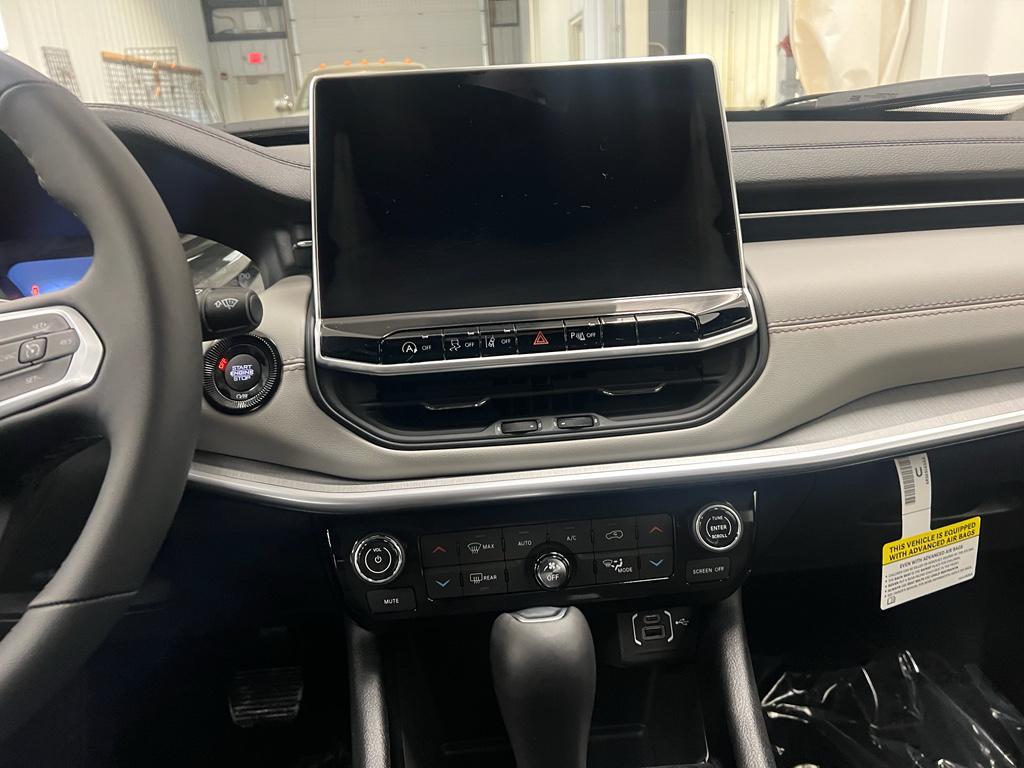 new 2026 Jeep Compass car, priced at $33,648