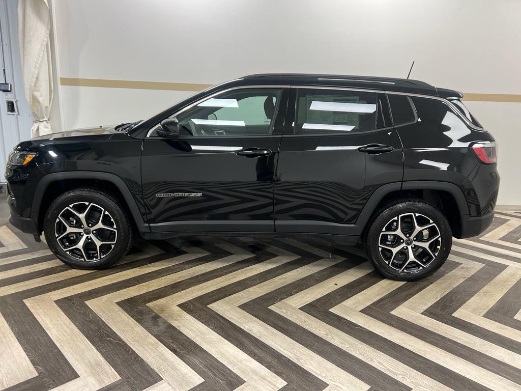 new 2026 Jeep Compass car, priced at $33,648