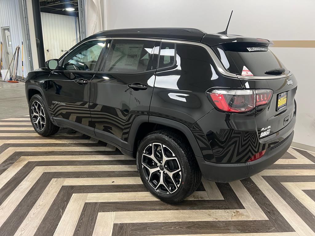 new 2026 Jeep Compass car, priced at $33,648