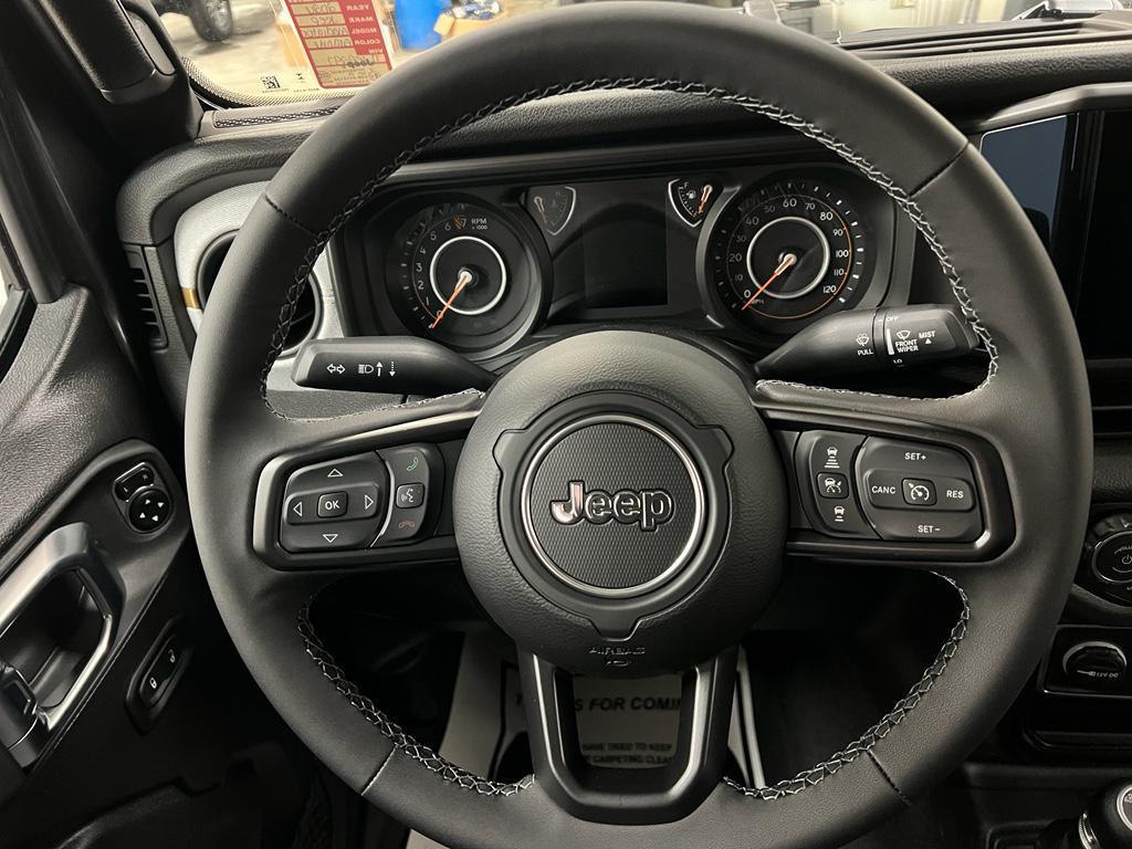 new 2026 Jeep Gladiator car, priced at $46,378