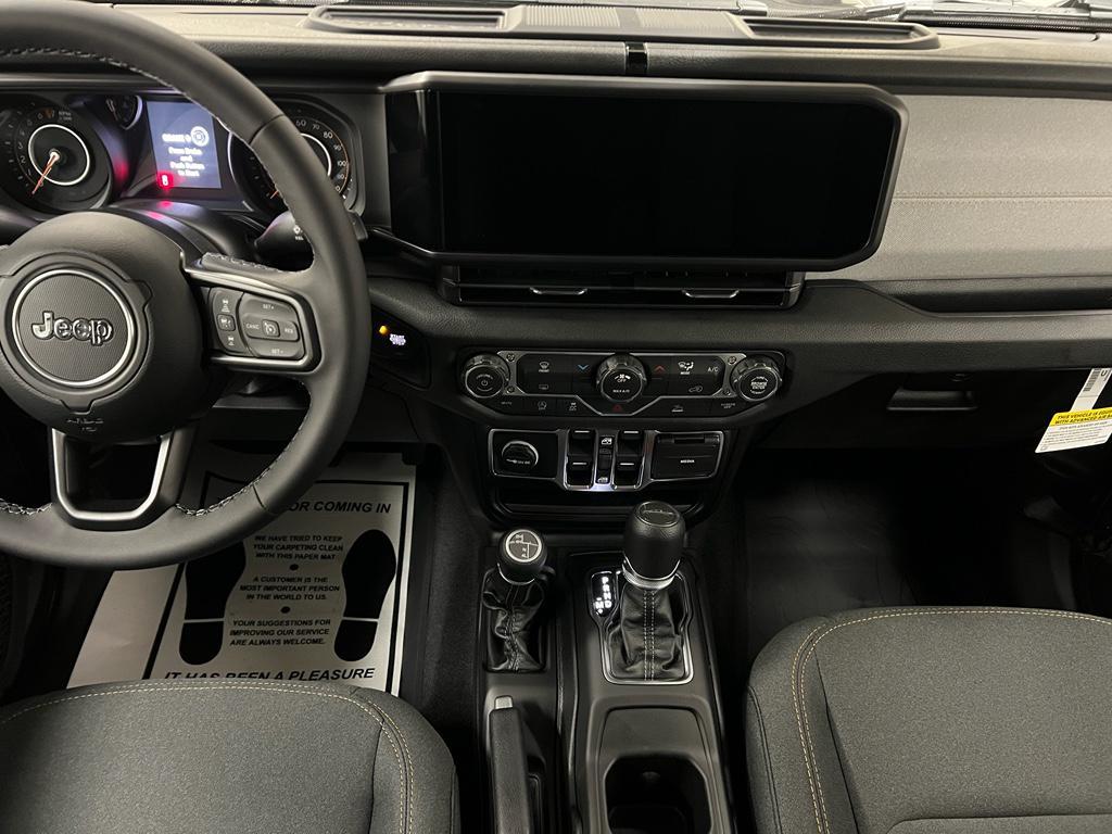 new 2026 Jeep Gladiator car, priced at $46,378