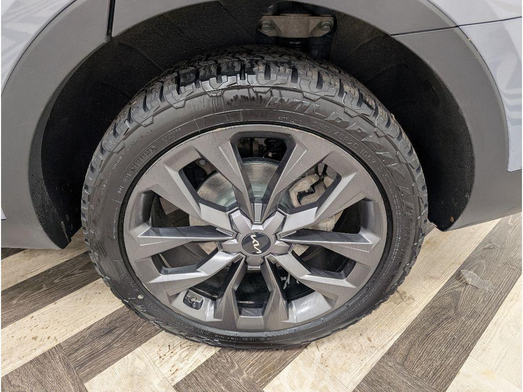 used 2022 Kia Sorento car, priced at $25,999