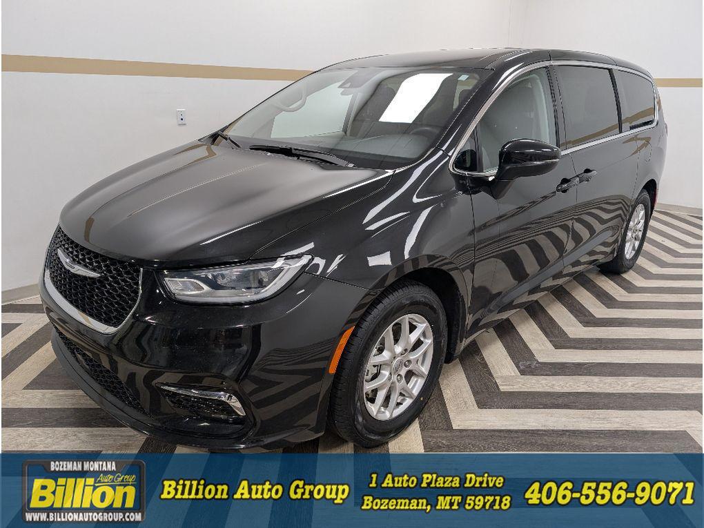 used 2023 Chrysler Pacifica car, priced at $22,999