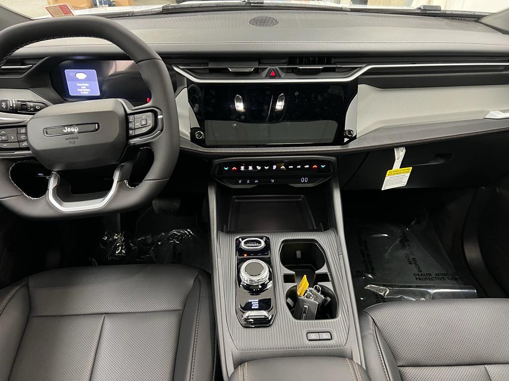 new 2026 Jeep Cherokee car, priced at $42,254