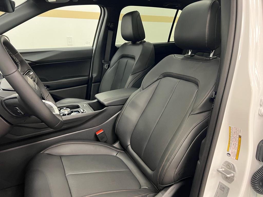 new 2026 Jeep Cherokee car, priced at $42,254