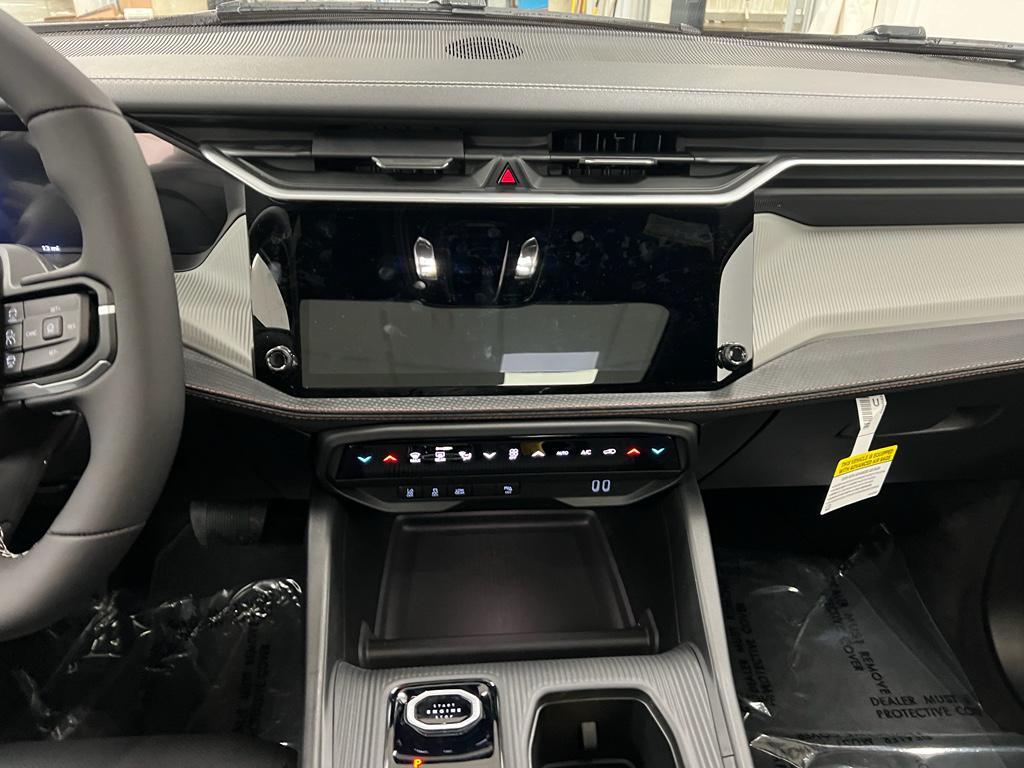 new 2026 Jeep Cherokee car, priced at $42,254