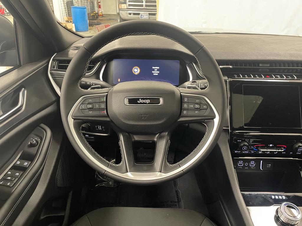 new 2025 Jeep Grand Cherokee L car, priced at $38,796