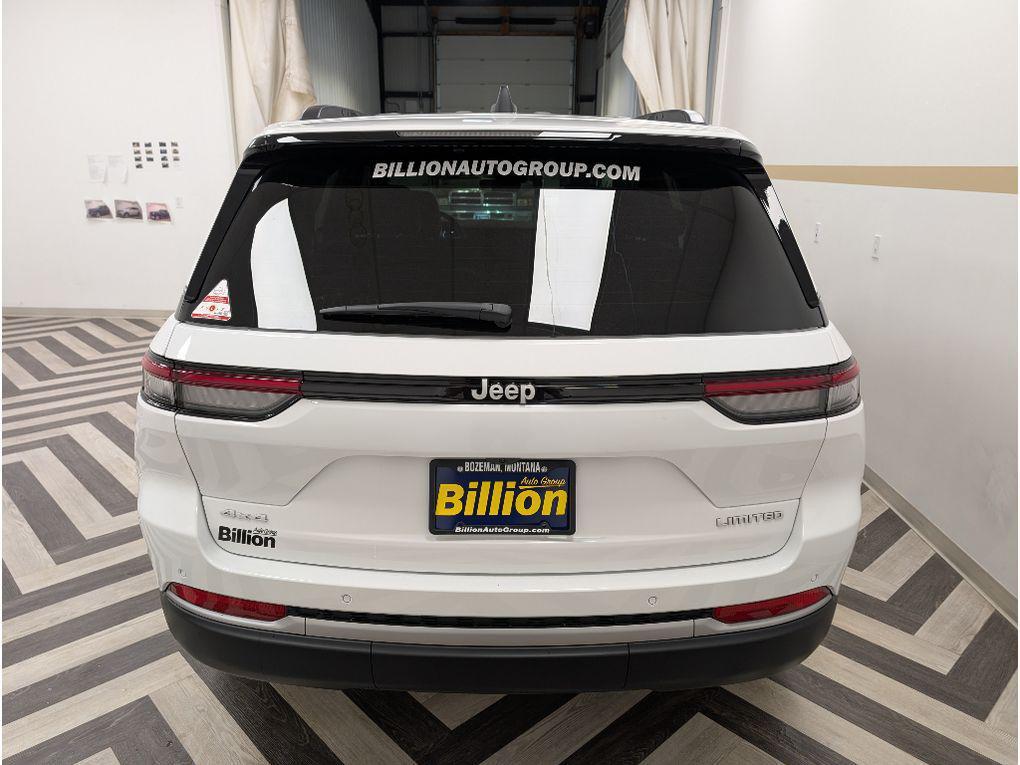 new 2026 Jeep Grand Cherokee car, priced at $45,999