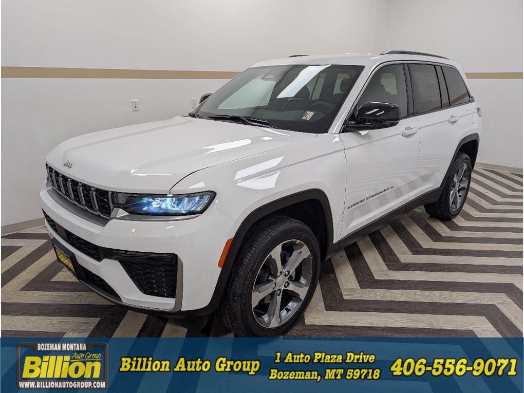 new 2026 Jeep Grand Cherokee car, priced at $45,999