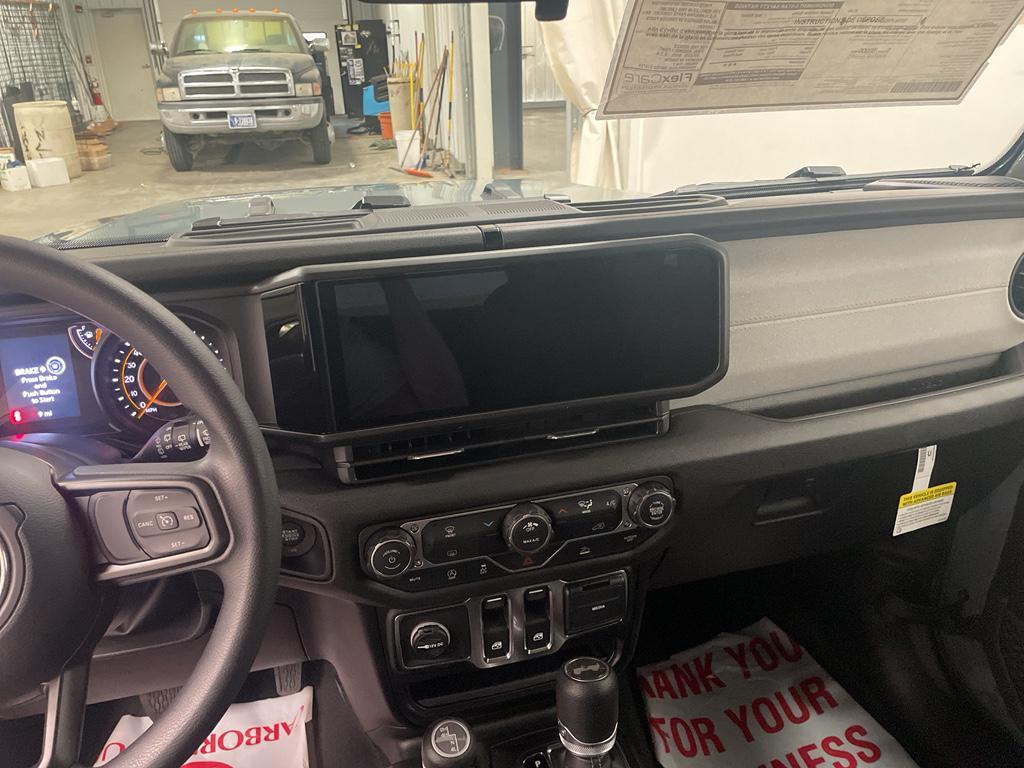 new 2026 Jeep Wrangler car, priced at $41,531