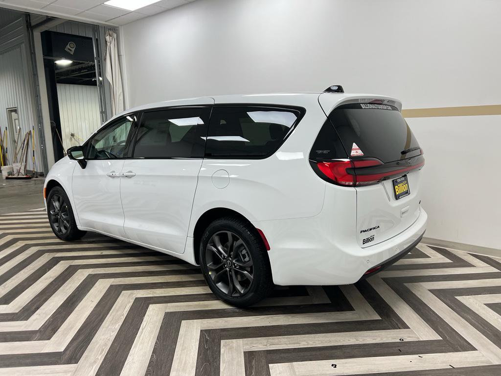 new 2026 Chrysler Pacifica car, priced at $45,893