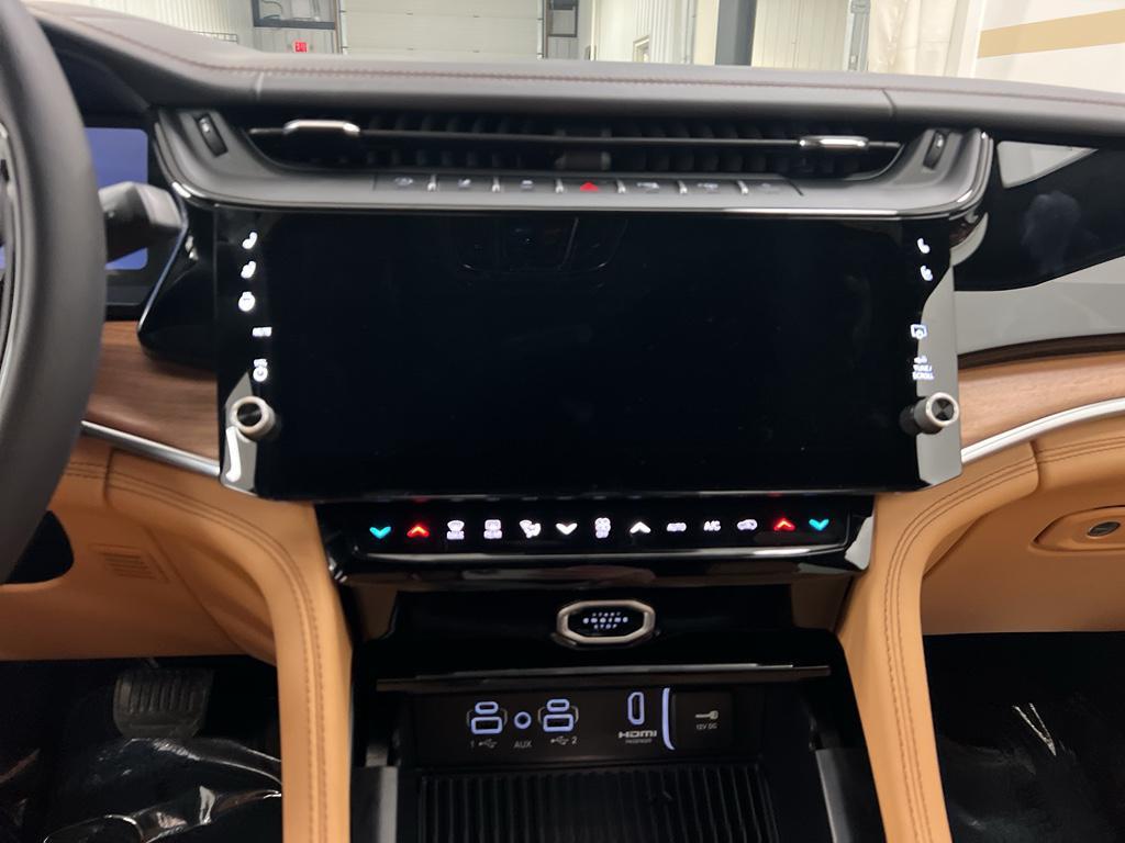 new 2026 Jeep Grand Cherokee car, priced at $59,996