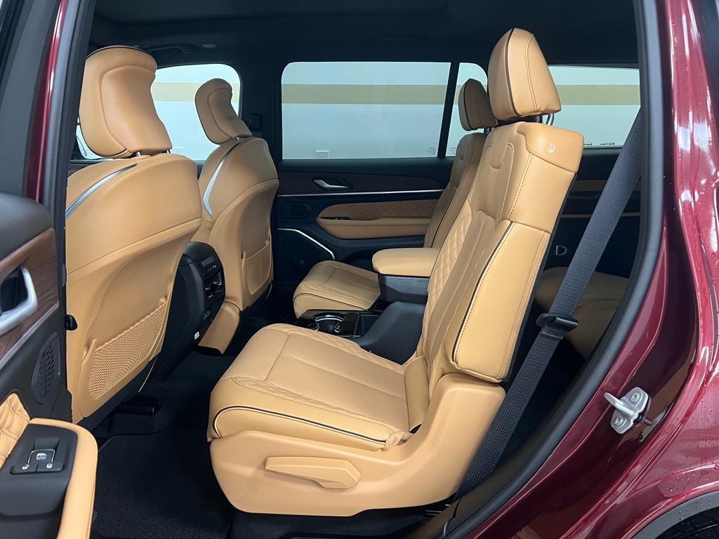 new 2025 Jeep Grand Cherokee L car, priced at $59,165