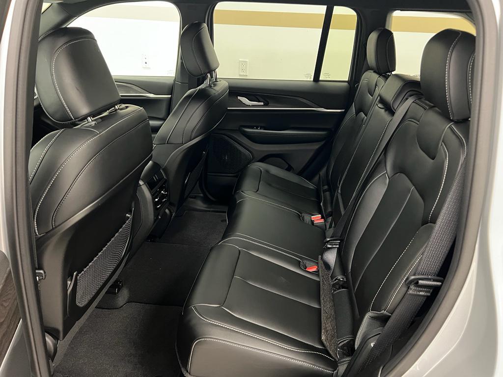 new 2025 Jeep Grand Cherokee car, priced at $46,209