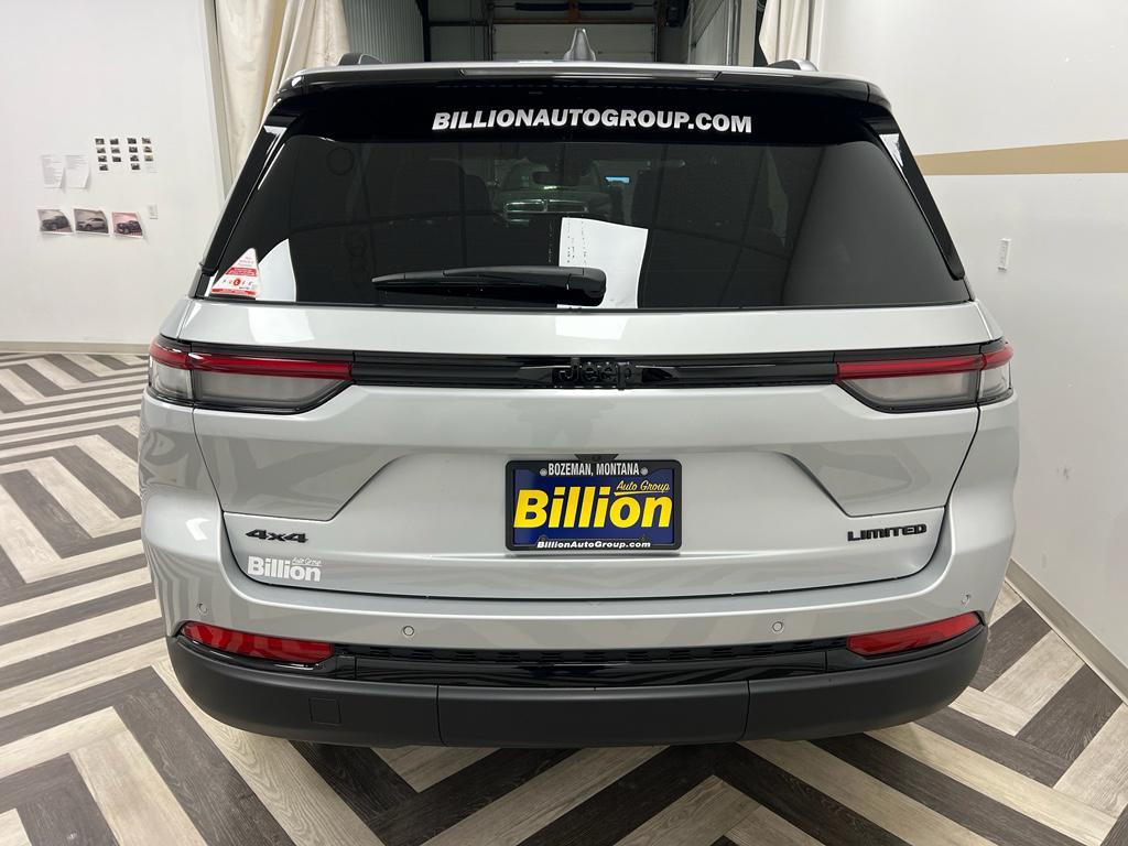 new 2025 Jeep Grand Cherokee car, priced at $46,209