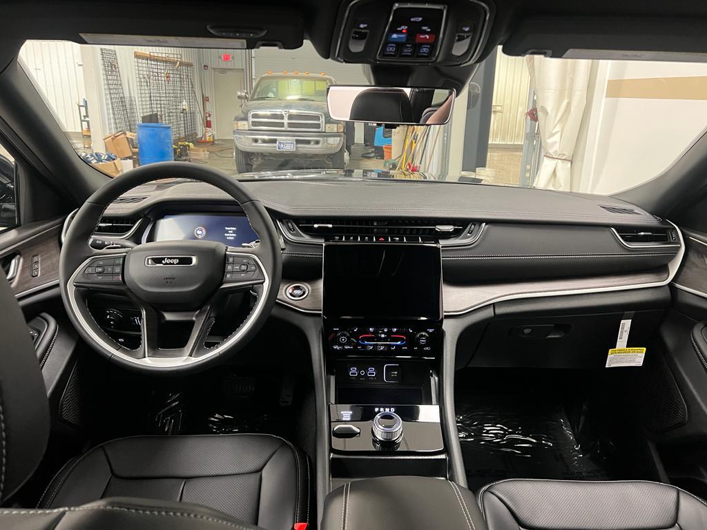 new 2025 Jeep Grand Cherokee L car, priced at $52,761