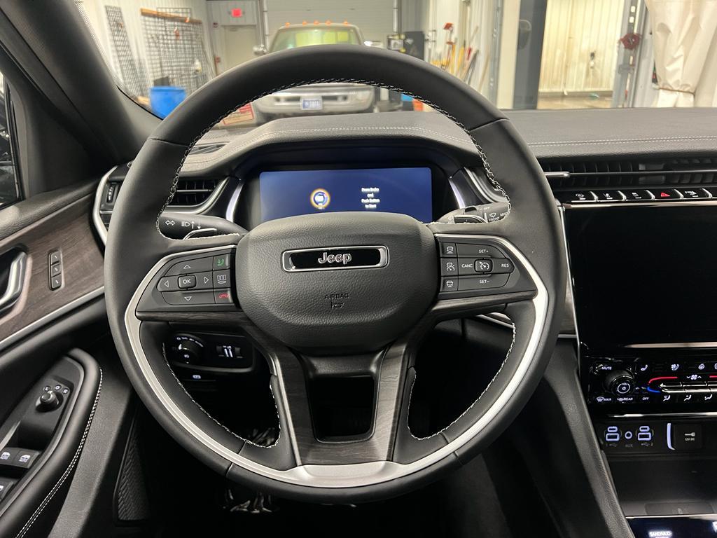 new 2025 Jeep Grand Cherokee L car, priced at $52,761