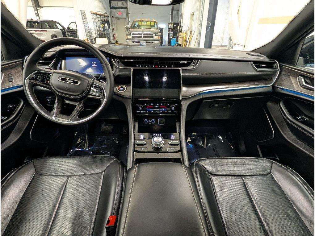 used 2024 Jeep Grand Cherokee car, priced at $39,499