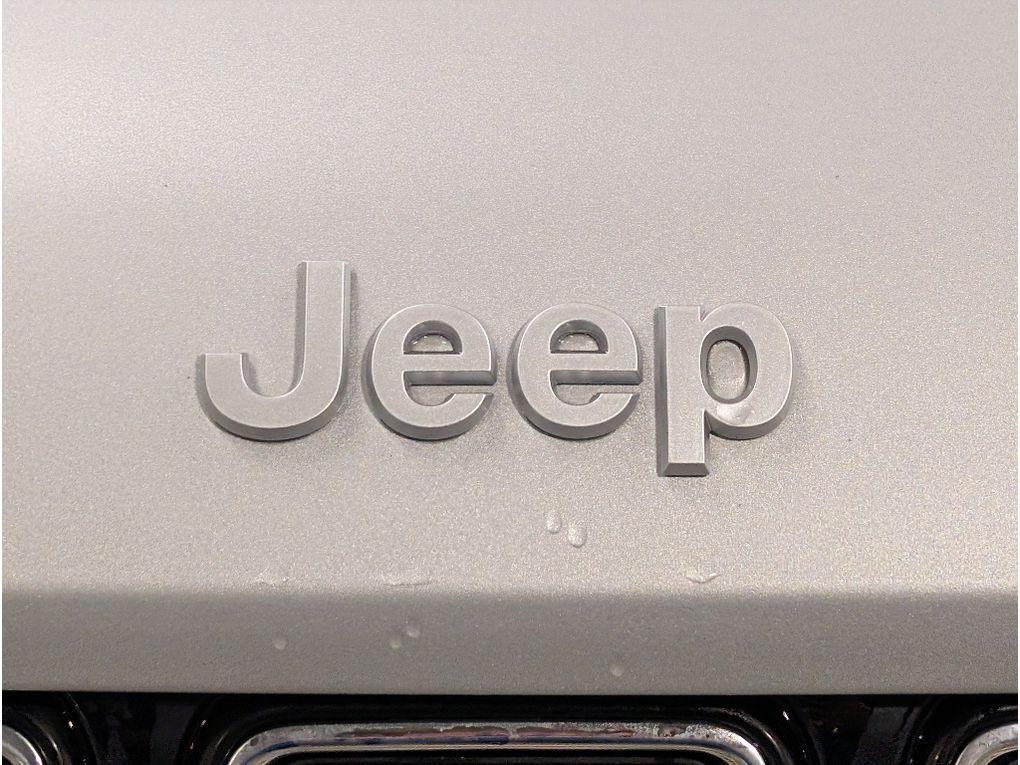used 2024 Jeep Grand Cherokee car, priced at $39,499