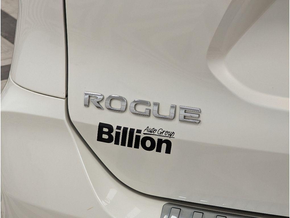 used 2018 Nissan Rogue car, priced at $15,349