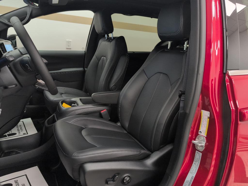 new 2026 Chrysler Pacifica car, priced at $45,825