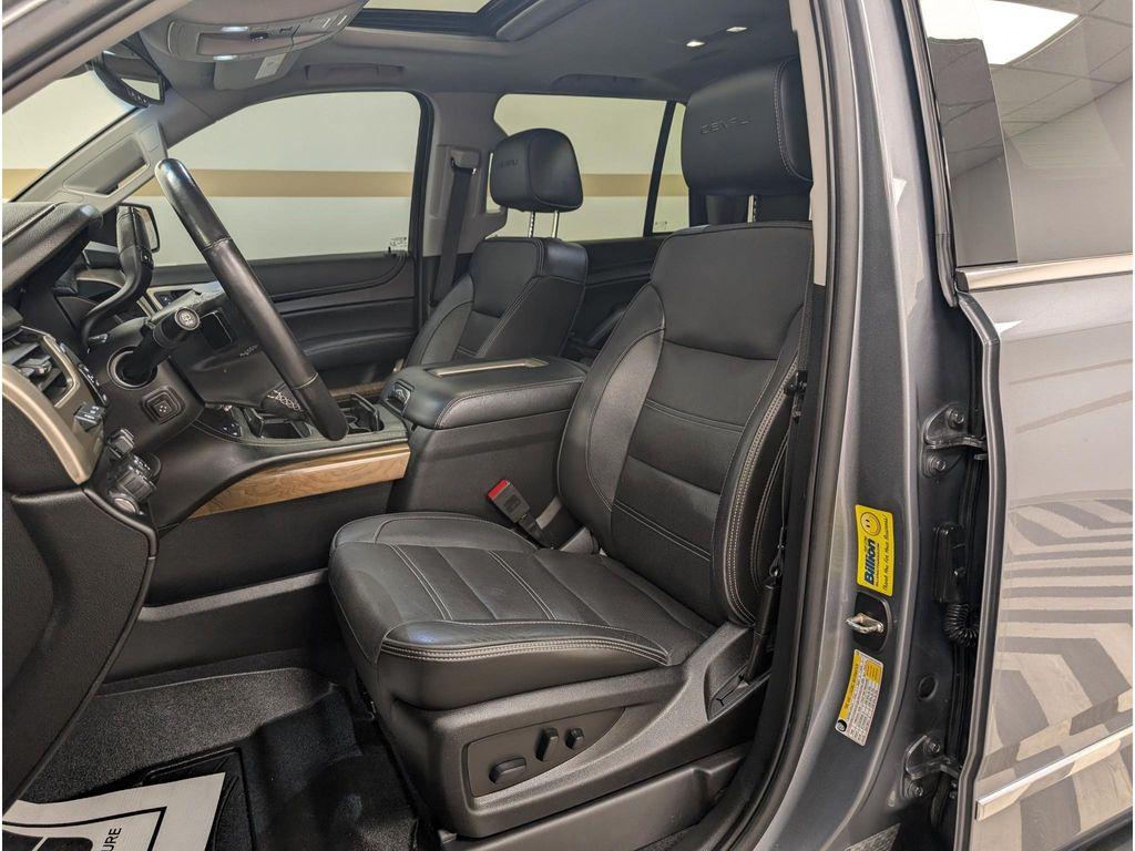 used 2019 GMC Yukon car, priced at $30,999