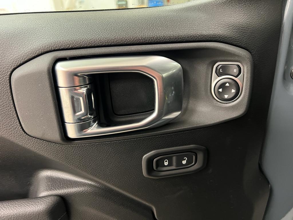 new 2026 Jeep Gladiator car, priced at $49,484