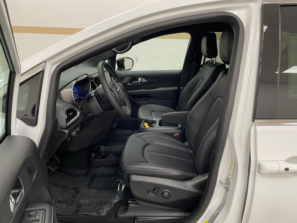 new 2026 Chrysler Pacifica car, priced at $44,160