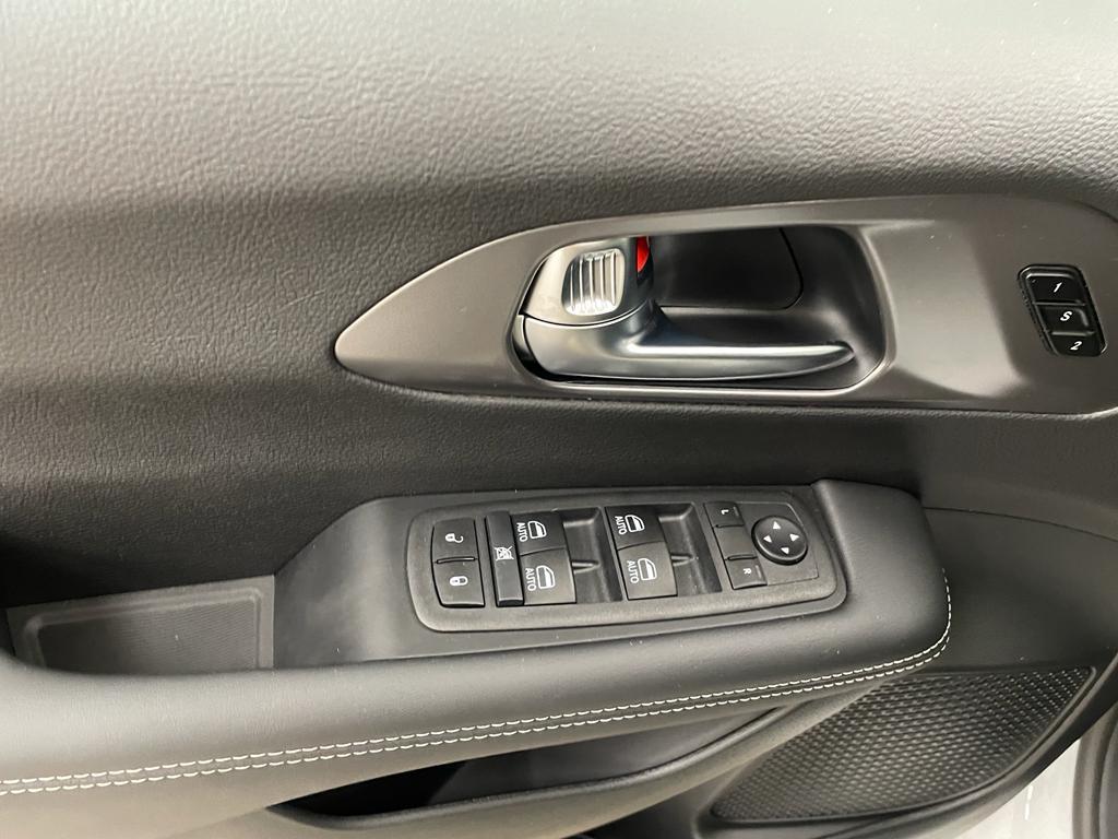 new 2026 Chrysler Pacifica car, priced at $44,160