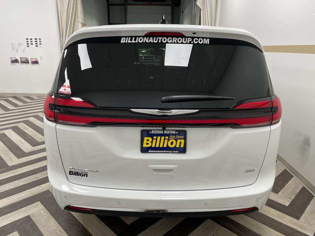 new 2026 Chrysler Pacifica car, priced at $44,160