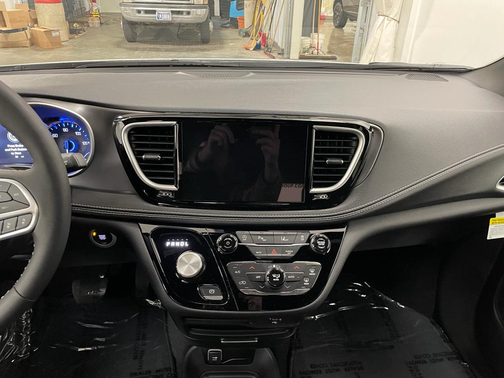 new 2026 Chrysler Pacifica car, priced at $44,160