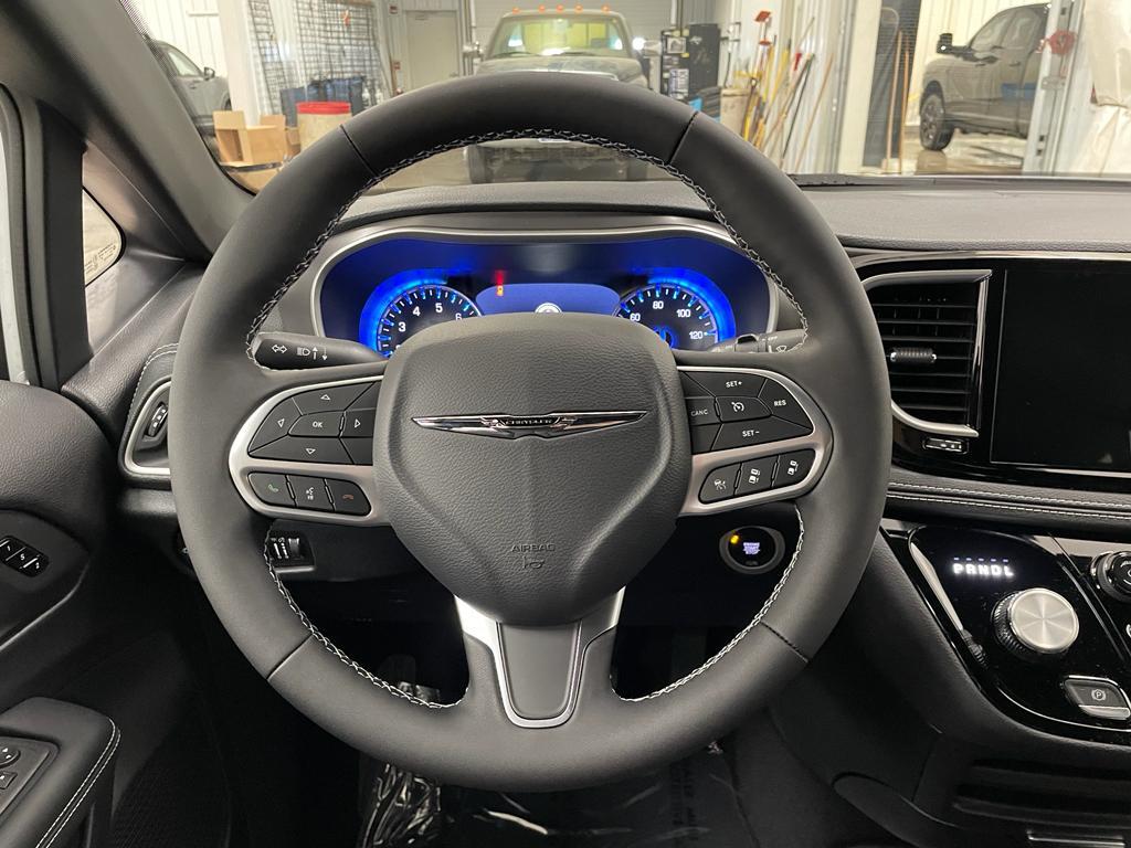 new 2026 Chrysler Pacifica car, priced at $44,160