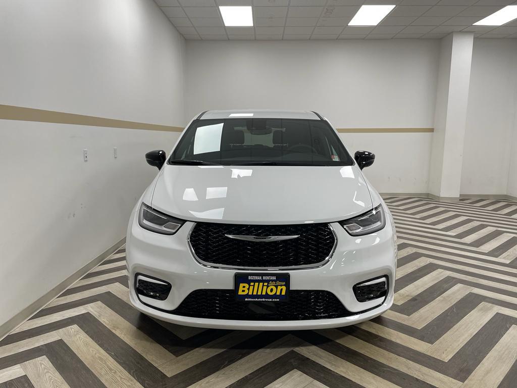 new 2026 Chrysler Pacifica car, priced at $44,160