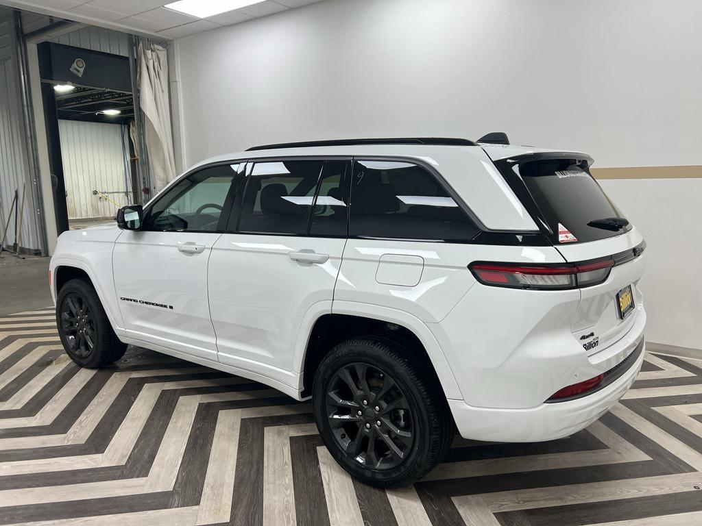 new 2026 Jeep Grand Cherokee car, priced at $51,571