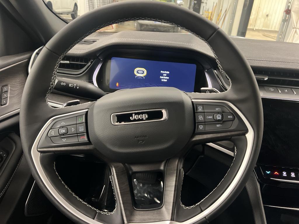 new 2026 Jeep Grand Cherokee car, priced at $51,571