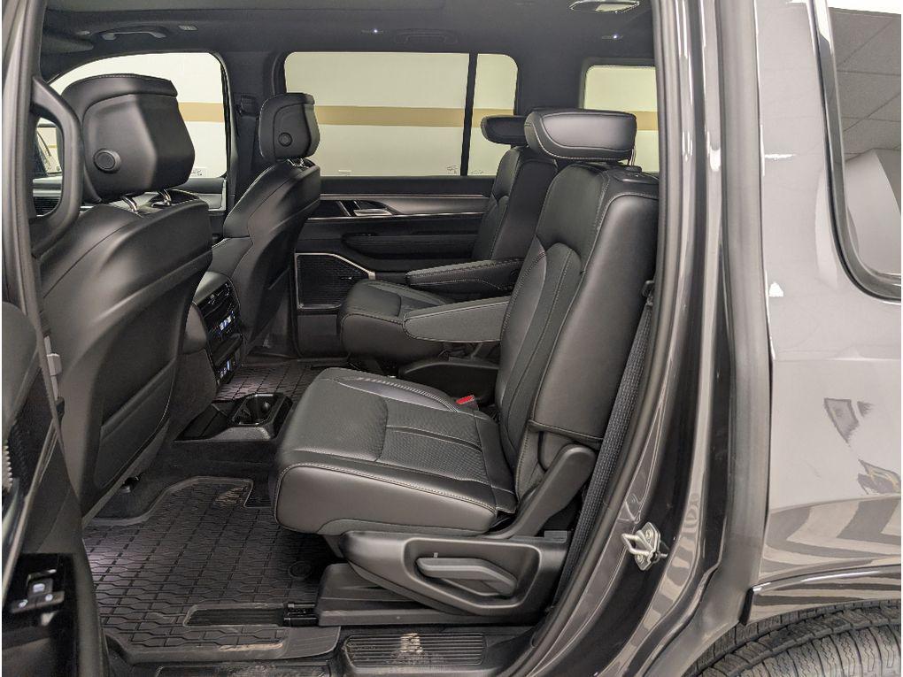 new 2026 Jeep Grand Wagoneer car, priced at $72,426