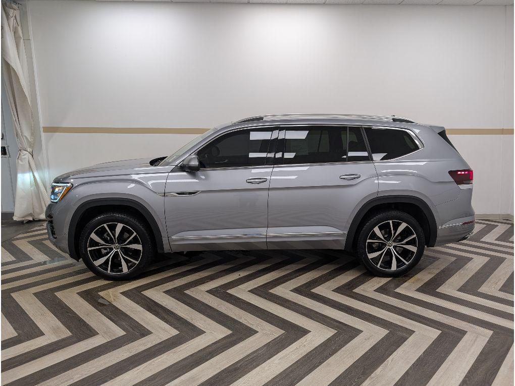 used 2024 Volkswagen Atlas car, priced at $38,499